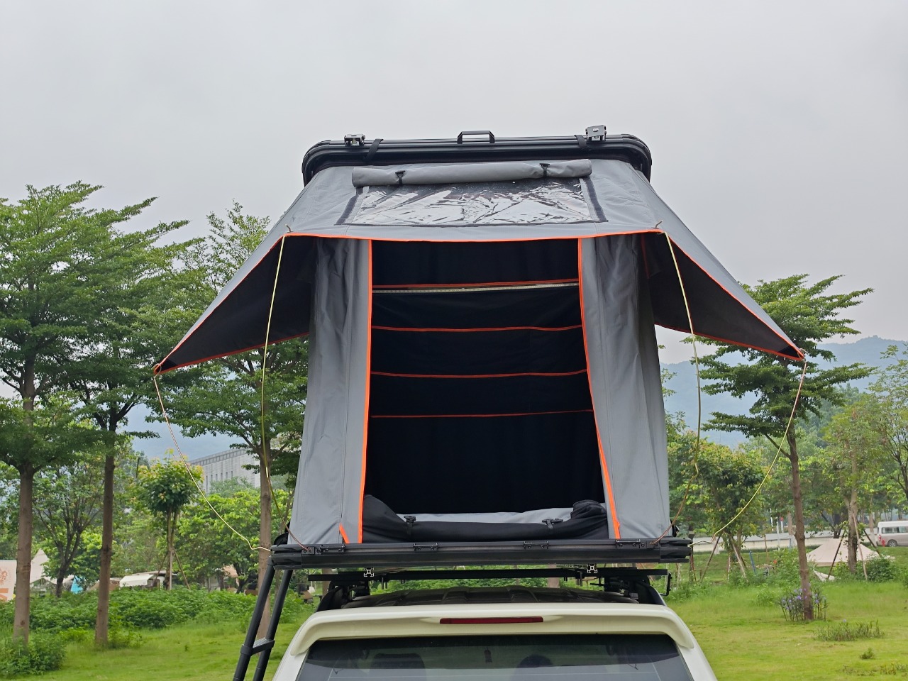 2025 NEW Ultralight Aluminum Alloy Triangle Outdoor 4x4 Truck SUV Pickup Car Tent 2-3 Person Roof Tops Tents for Camping WP6003