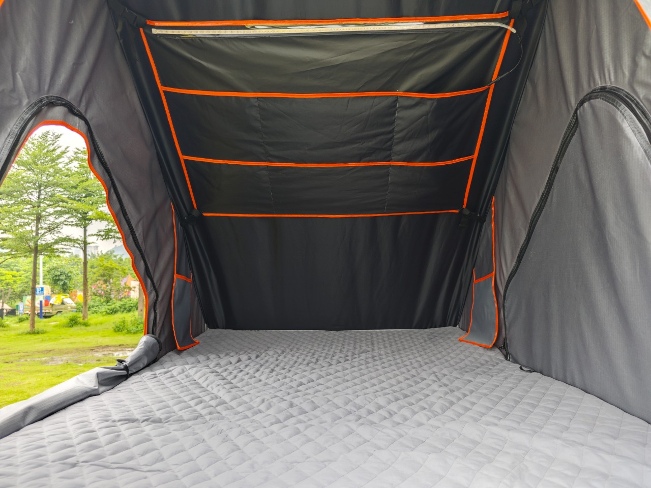 2025 NEW Ultralight Aluminum Alloy Triangle Outdoor 4x4 Truck SUV Pickup Car Tent 2-3 Person Roof Tops Tents for Camping WP6003