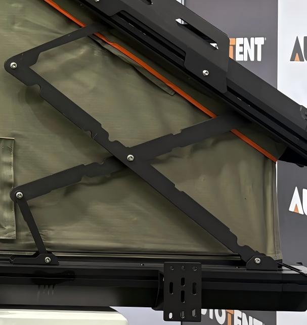 X-Lift mechanism developed for WP6009-2 hard-shell clamshell roof tent