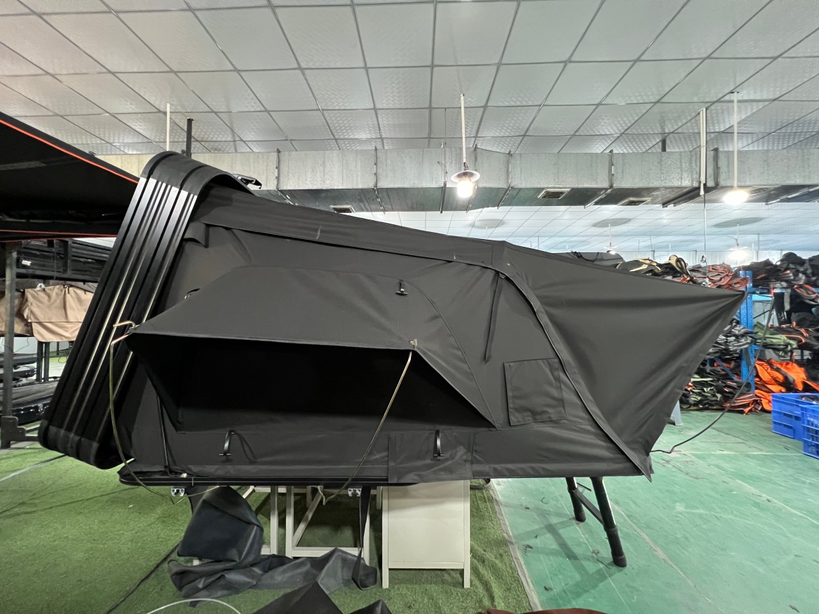 Aluminum Side-Opening Roof Tent – WP6017-1.8m