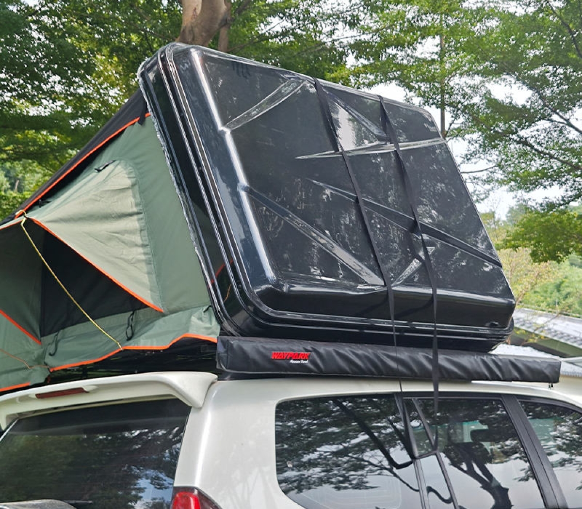 Custom Foldable SUV Roof Side Flip Door Tent ABS Hard Shell for Self-Driving Tours Wild Camping 2-4 Person Capacity Aluminum WP6008