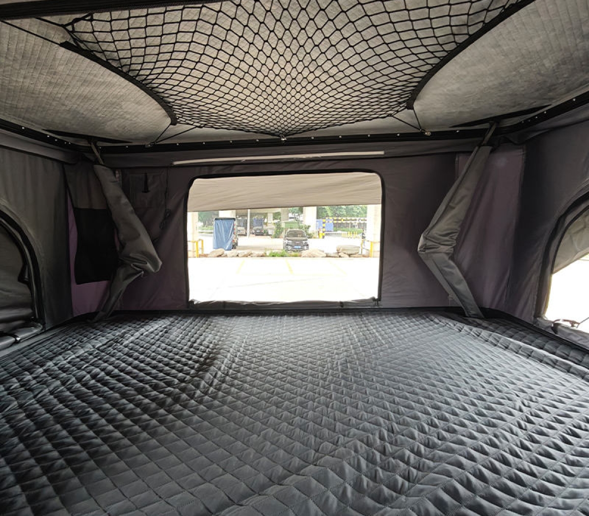 All Season Car Suv Hard Shell Roof Top Tents Automatic Aluminum Alloy Vertical Camping Camper Van Rooftop Tents for 2-4 Personal WP6010