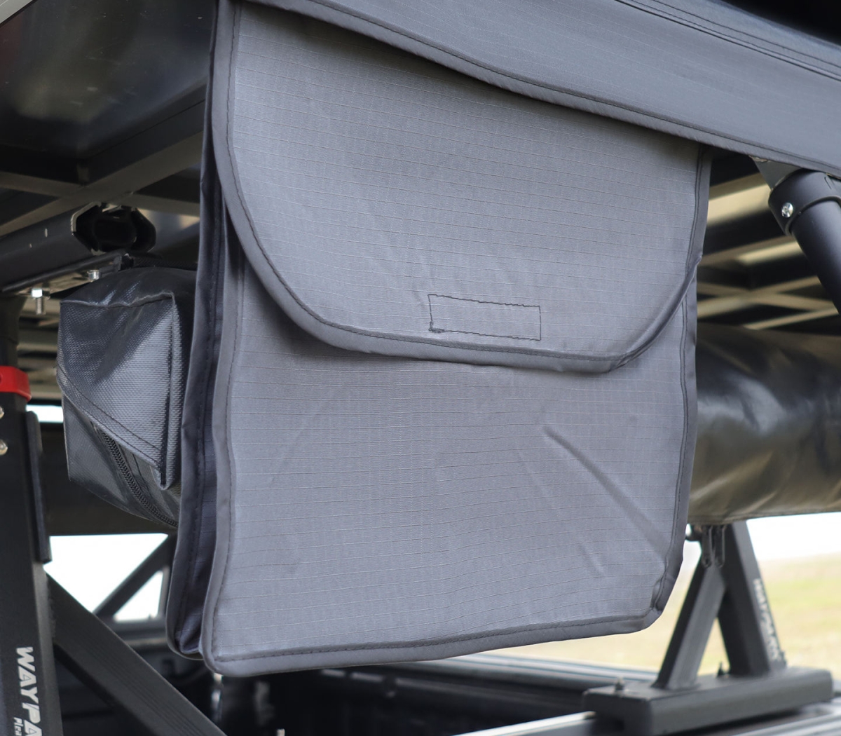 ABS Side-Opening Roof Tent – WP6008B-2.1m