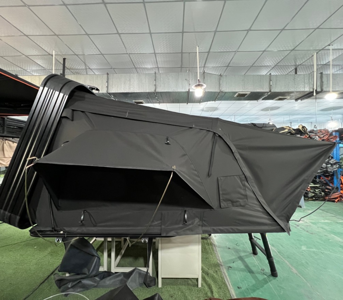 Aluminum Side-Opening Roof Tent – WP6017-1.8m