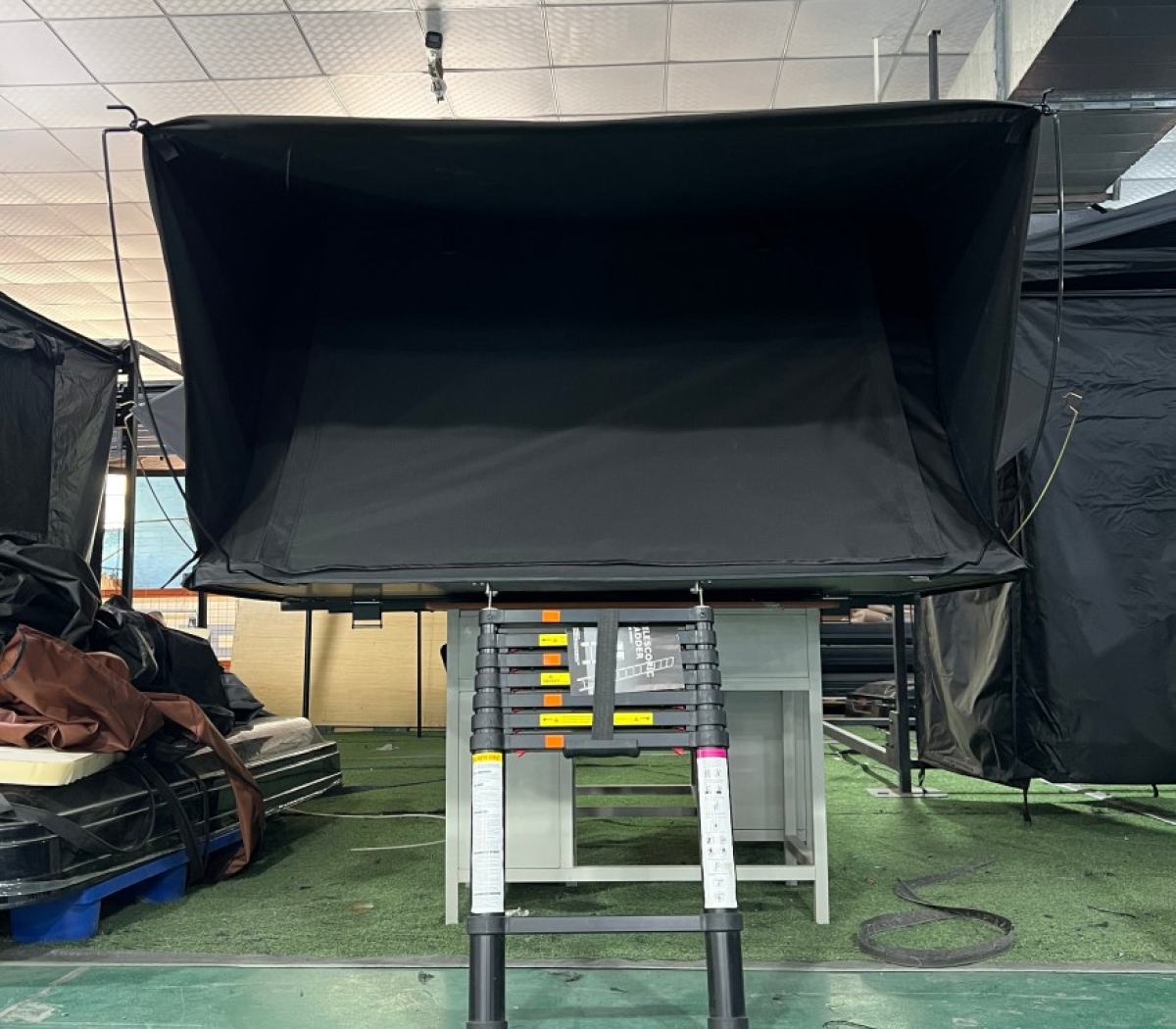 Aluminum Side-Opening Roof Tent – WP6017-1.8m